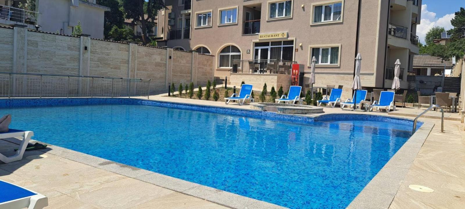 Vemara City Boutique Hotel-Free Parking Varna Exterior photo